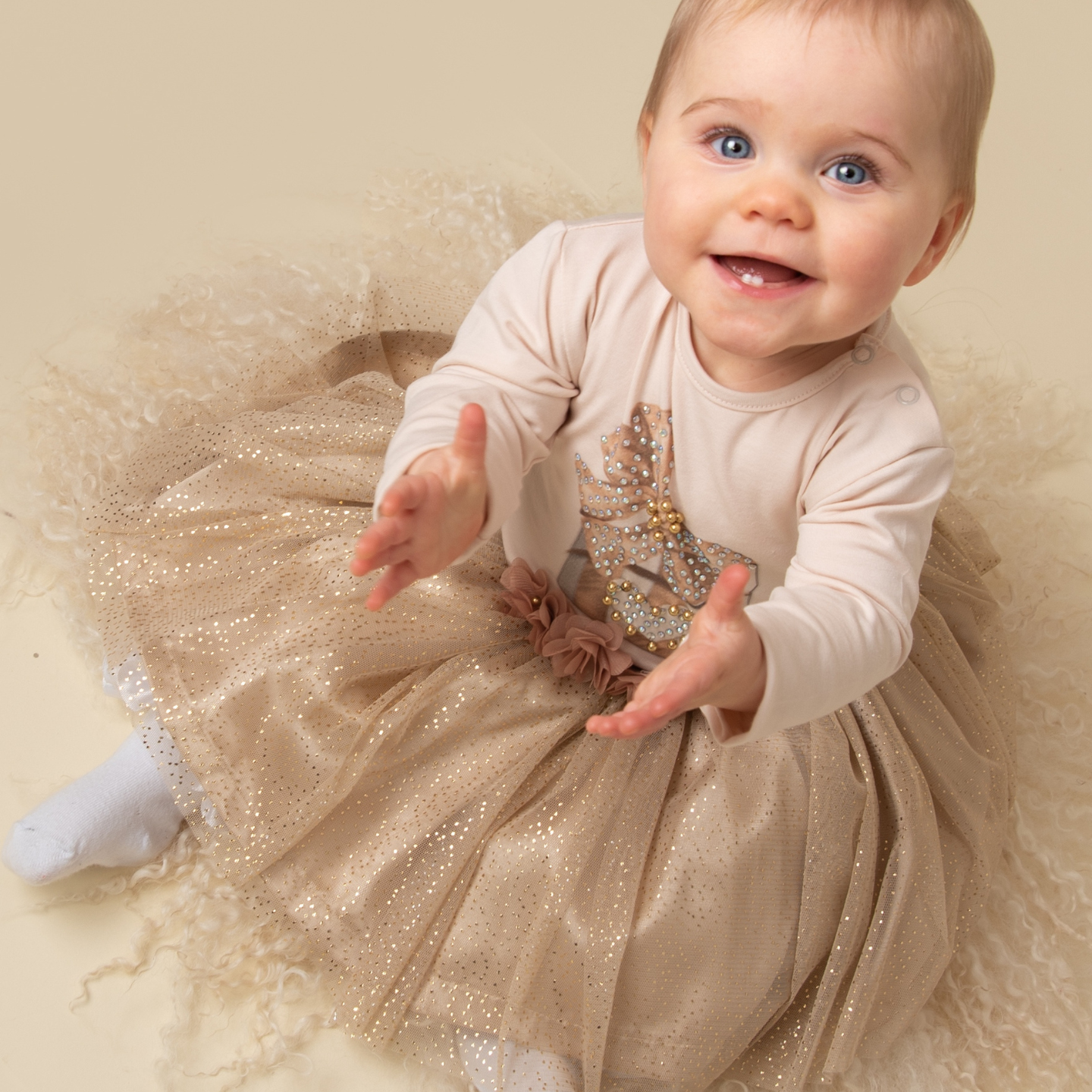 Caramelo Baby Girls Mink Present Skirt Set