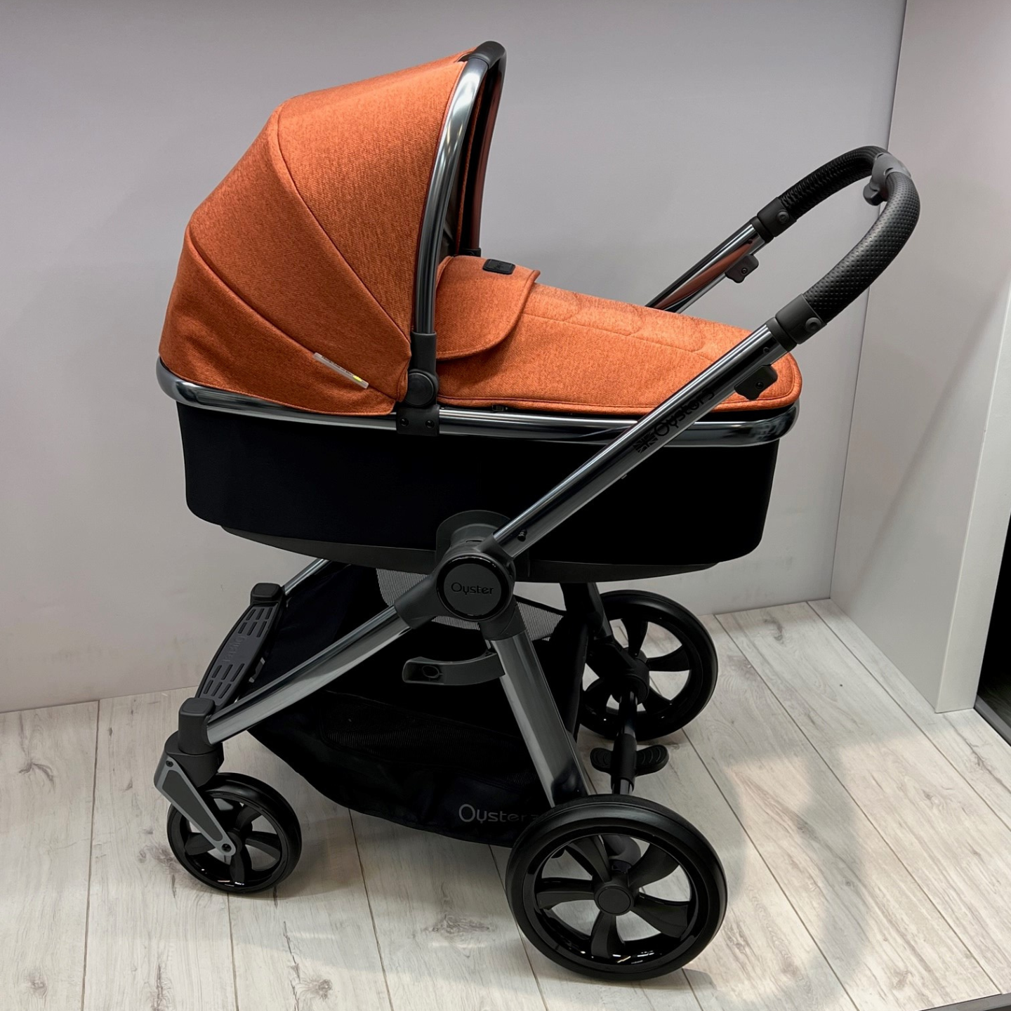 EX DISPLAY Oyster 3 Luxury Bundle Ember Gun Metal