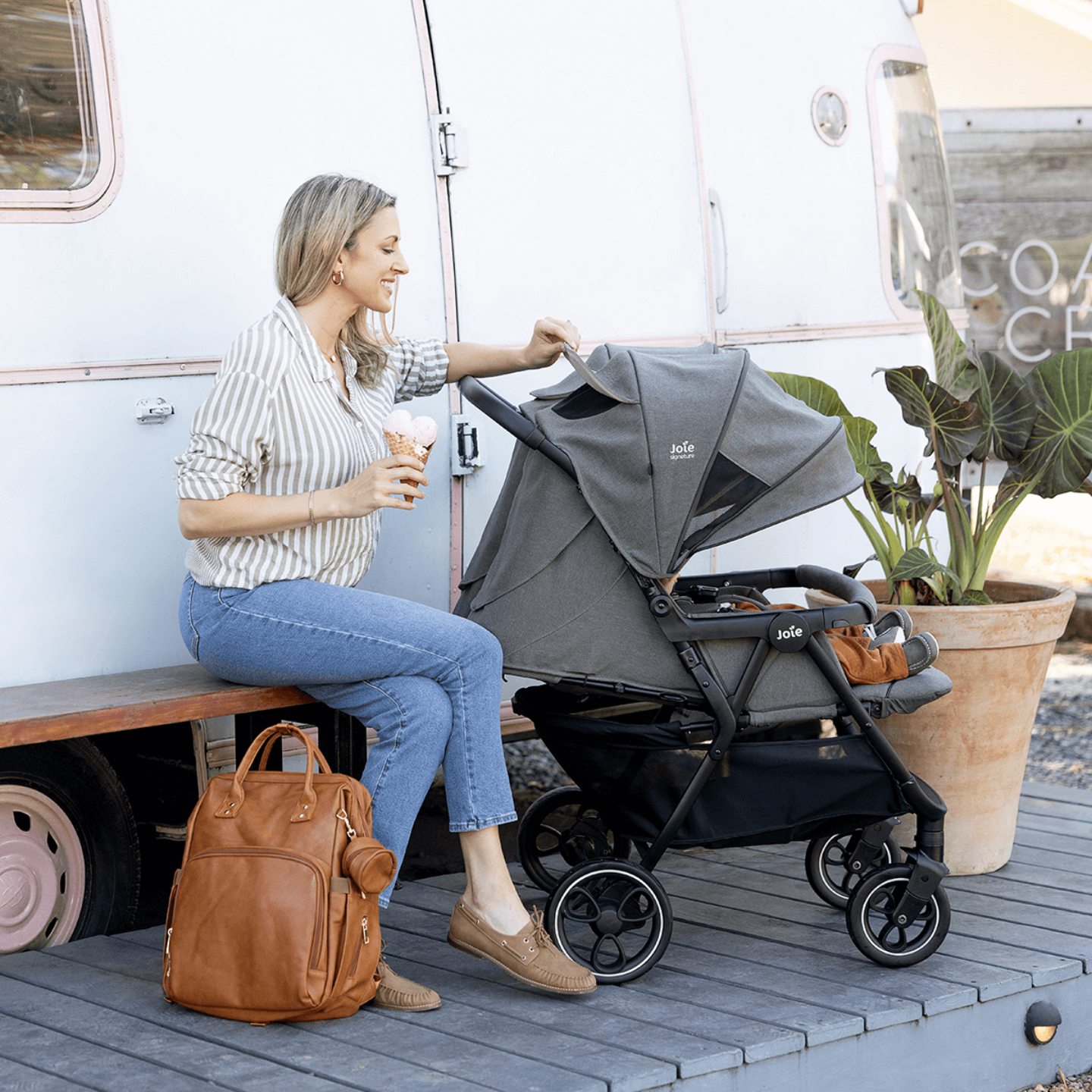 Joie Estrella Double Stroller - Maple