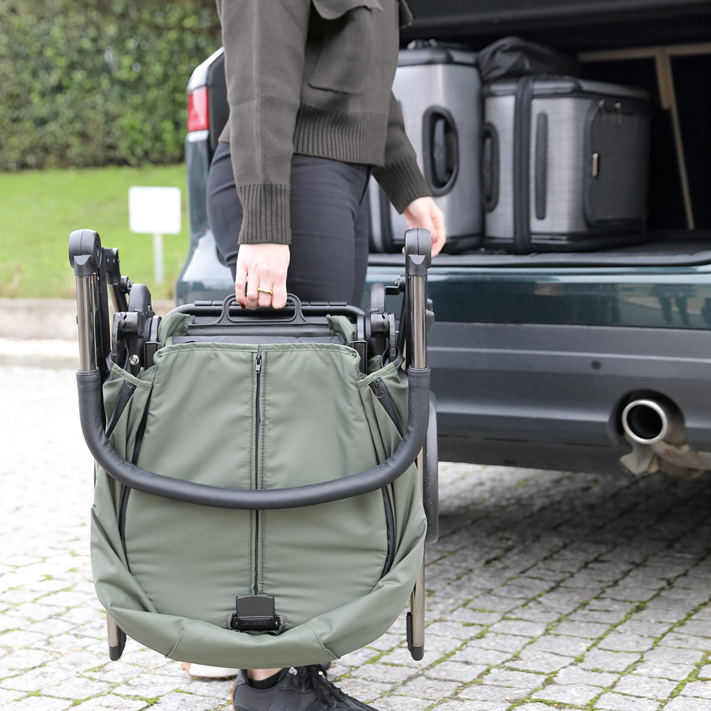 EX-DISPLAY Bebecar Pack Wei Combination & Car seat - Soft Black