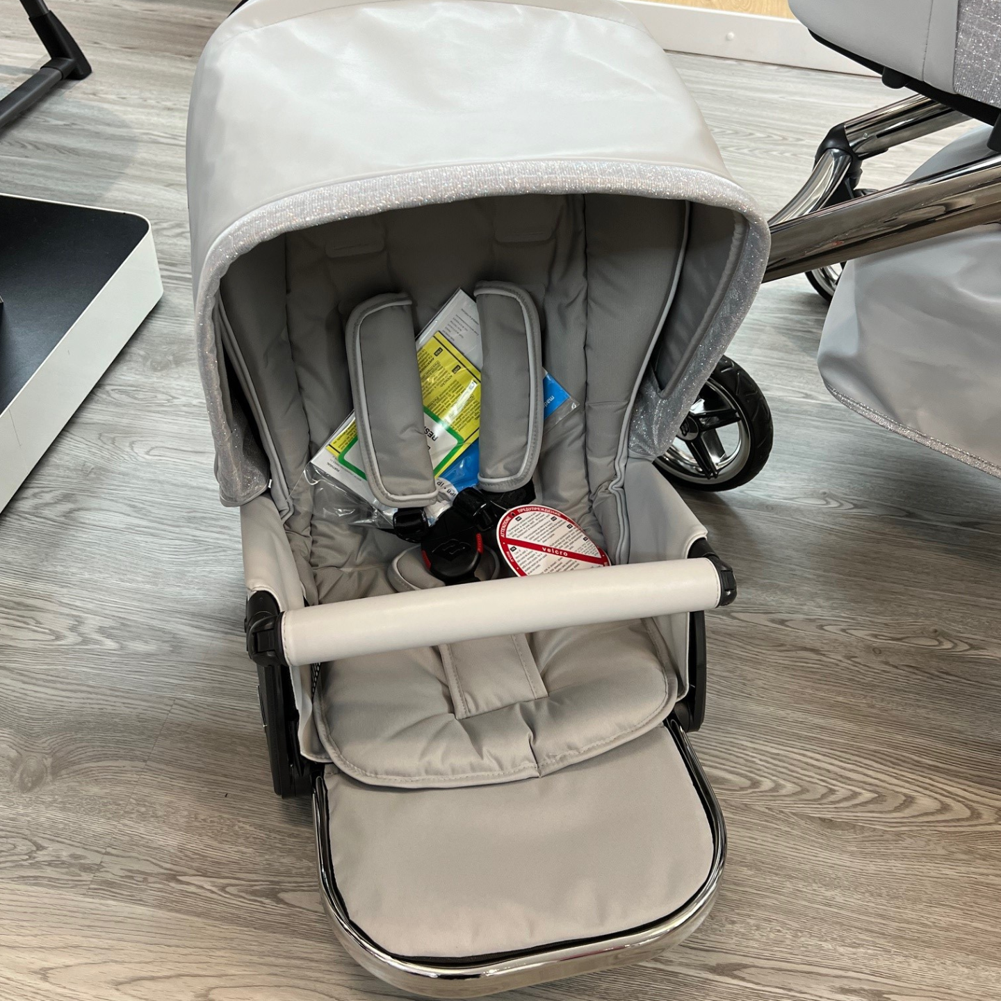 EX-DISPLAY Bebecar Prive Via+ Diamond Grey & Car Seat/Bag/Footmuff