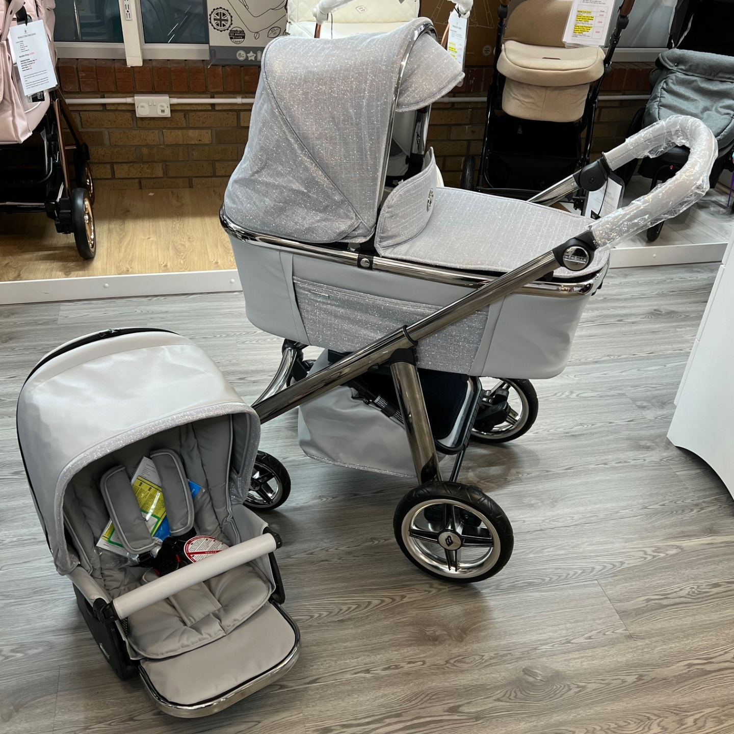 EX-DISPLAY Bebecar Prive Via+ Diamond Grey & Car Seat/Bag/Footmuff