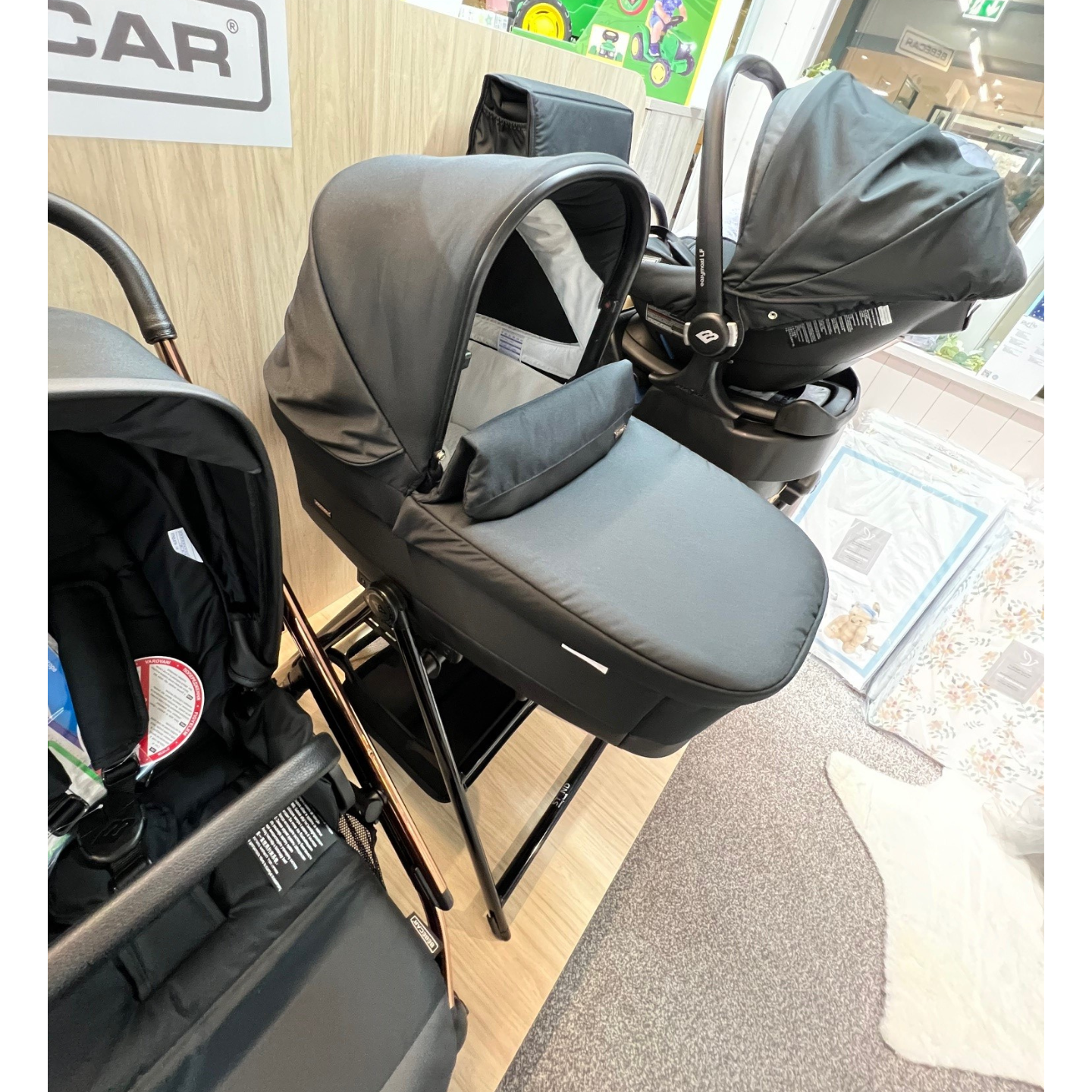 EX-DISPLAY Bebecar Pack Wei Combination & Car seat - Soft Black
