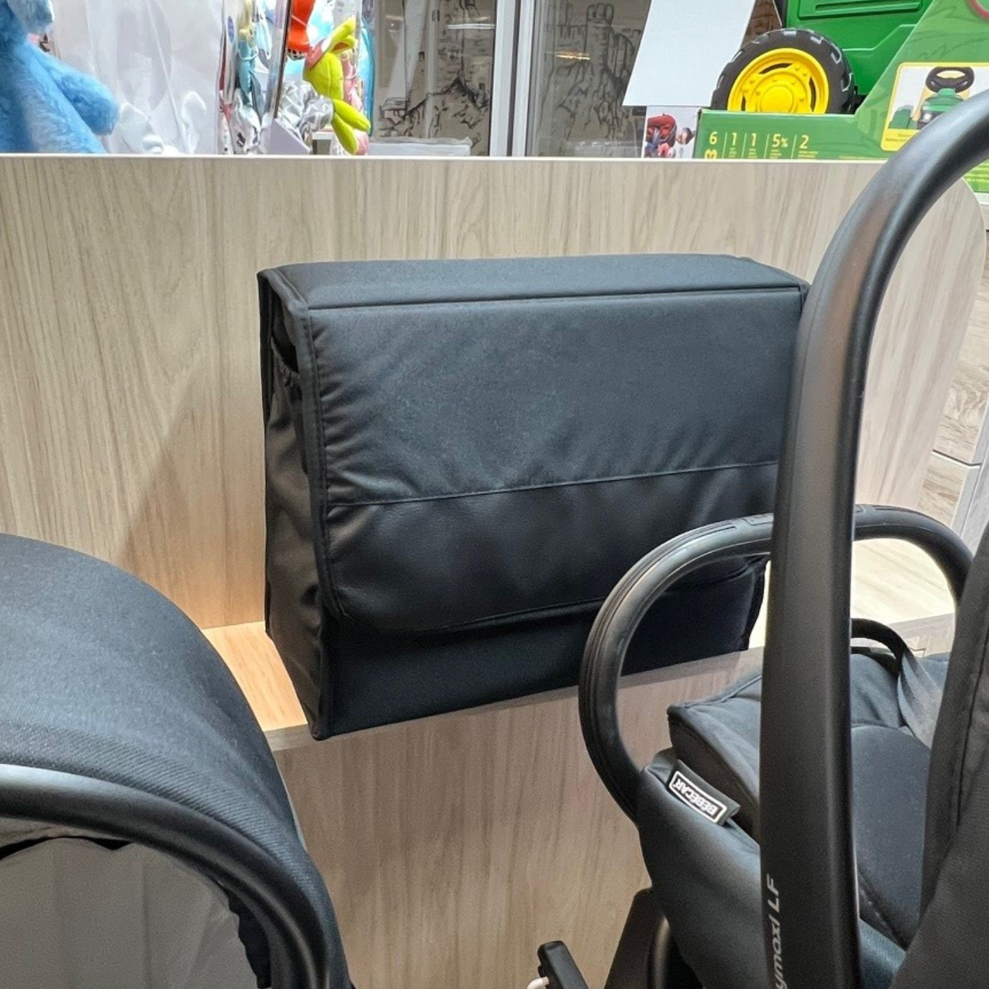 EX-DISPLAY Bebecar Pack Wei Combination & Car seat - Soft Black