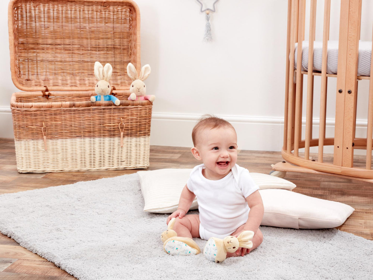 Peter Rabbit First Booties Set