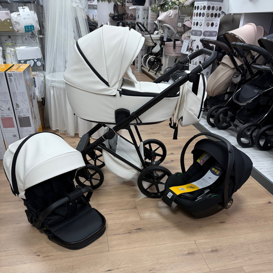 EX-DISPLAY Mee-go Milano Evo Pearl White Travel System