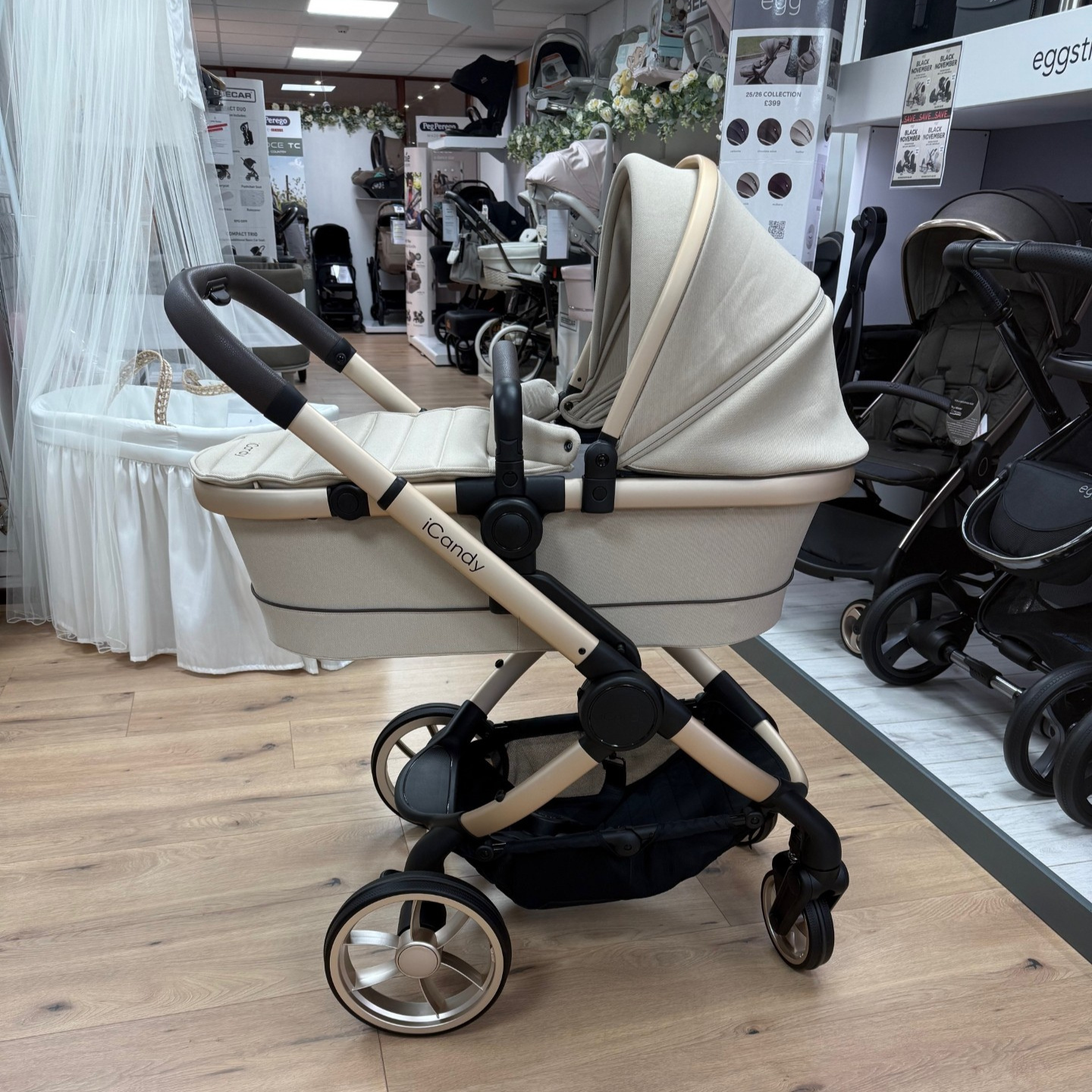 EX-DISPLAY iCandy Peach 7 Biscotti Complete Bundle With Cocoon Car Seat & Base