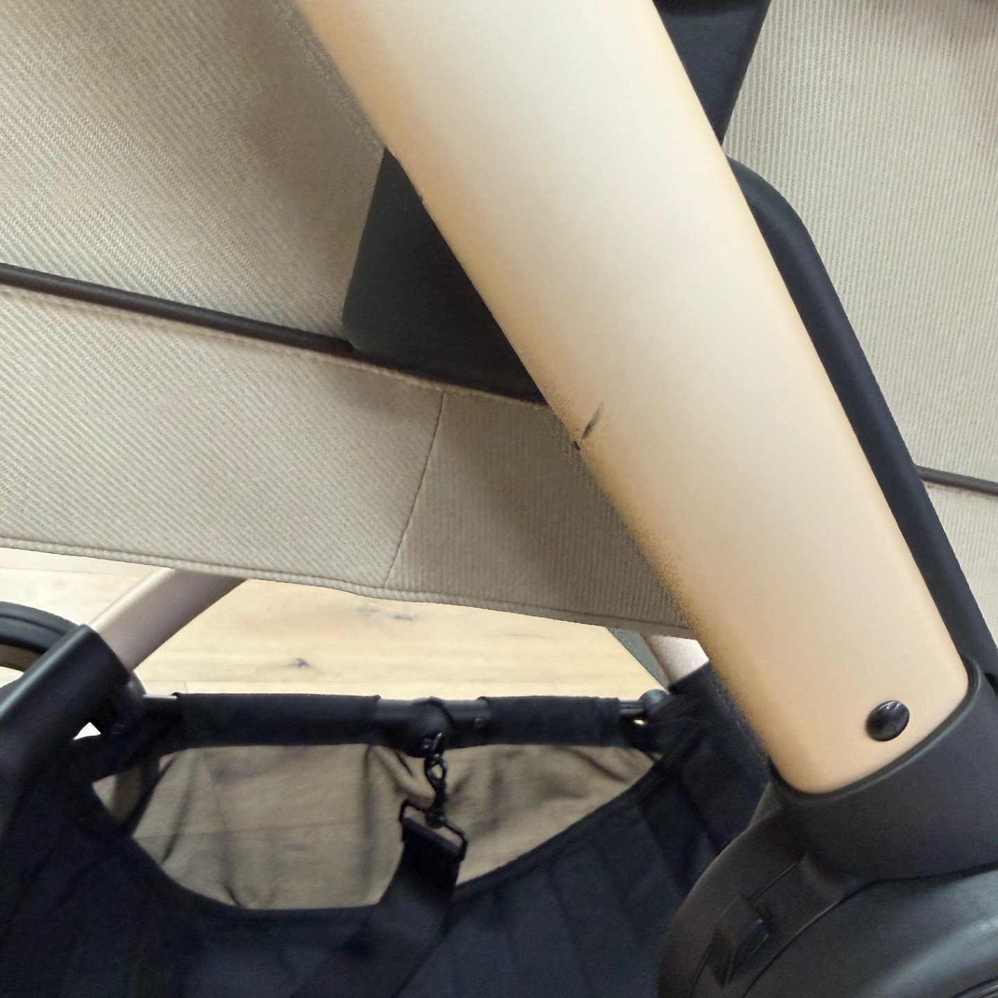 EX-DISPLAY iCandy Peach 7 Biscotti Complete Bundle With Cocoon Car Seat & Base