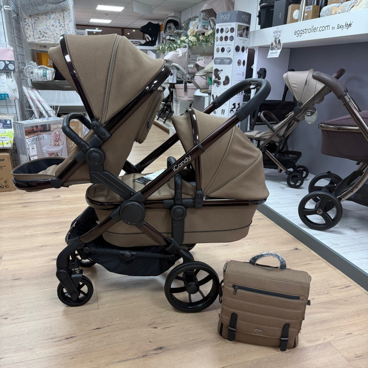 EX-DISPLAY iCandy Peach 7 Coco Double Complete Bundle With Cocoon Car Seat & Base