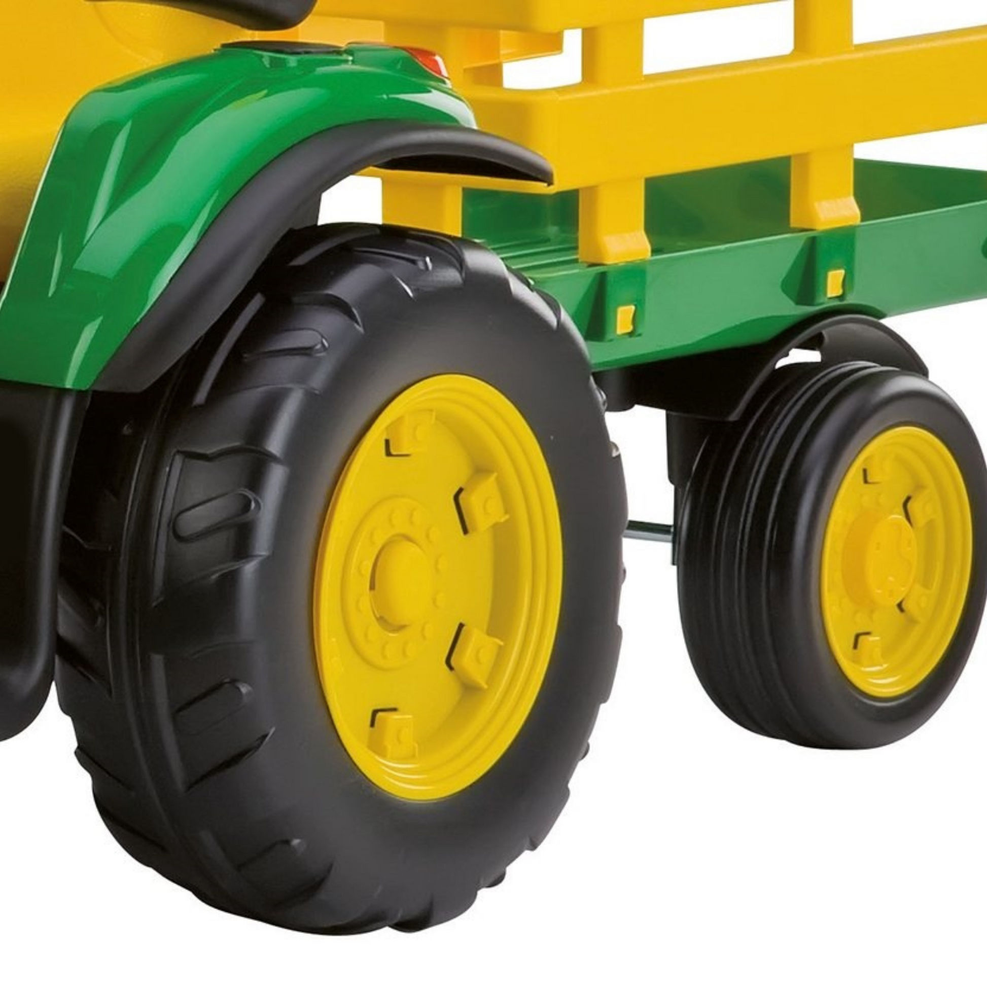 Peg Perego John Deere Ground Force With Trailer 12 Volt Bella
